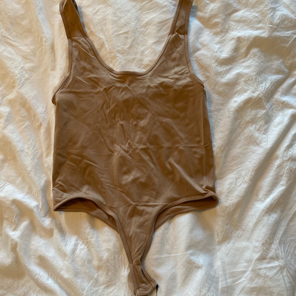 Brown/dark tan bodysuit